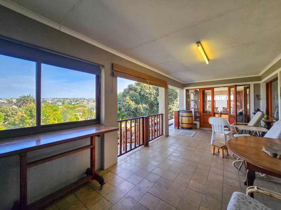 4 Bedroom Property for Sale in Stilbaai Oos Western Cape